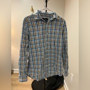 Vineyard vines mens linen blend button up shirt size M checked